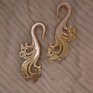 Elegant Gold and Cream Swan Gauged Earrings